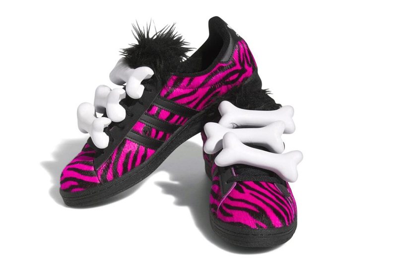 Adolescencia Desobediencia Perezoso Jeremy Scott añade huesos a su zapatilla favorita de Adidas | Sneakers  Magazine España